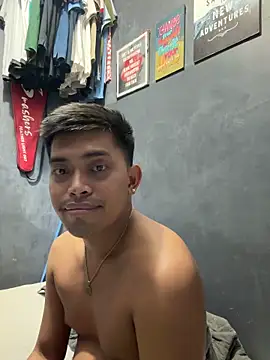 Snapshot of MisterMidnightXXX chatting on 07.01.26 MisterMidnightXXX online show from 07.01.26