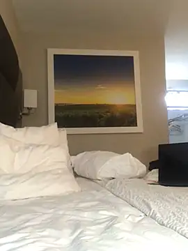 CinnaCakesss online show from 02.22.26