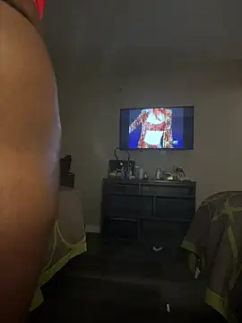 CinnaCakesss online show from 03.18.26