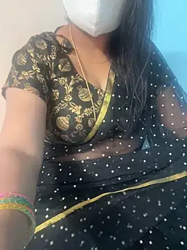 Snapshot of monal_95 chatting on 02.15.26 monal 95 online show from 02.15.26