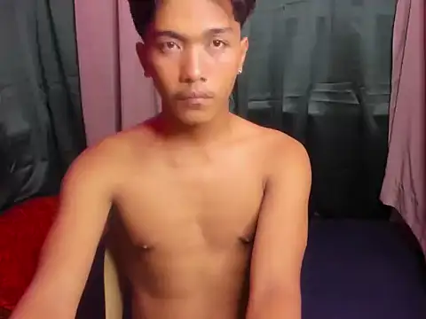 Snapshot of chris_hot_asian_loverboy chatting on 02.09.26 chris hot asian loverboy online show from 02.09.26