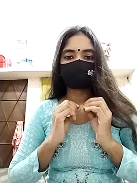 Puja-Rane online show from 09.23.25