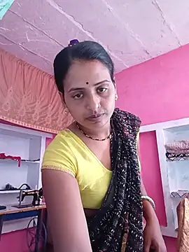 Snapshot of Rupali_hot chatting on 05.13.26 Rupali hot online show from 05.13.26