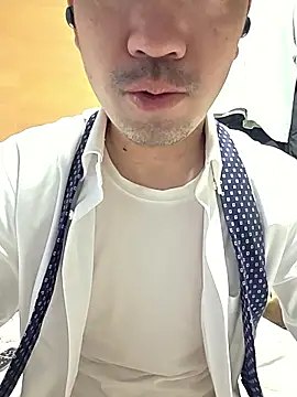 erosuke9 online show from 04.27.26