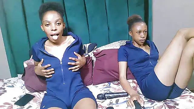 SexyDoll25x online show from 09.26.25