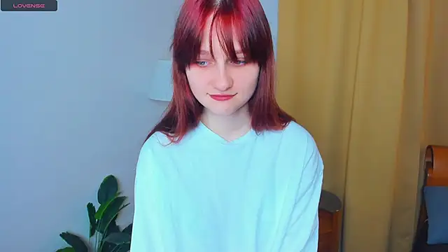 Snapshot of KatyKufel chatting on 11.02.25 KatyKufel online show from 11.02.25