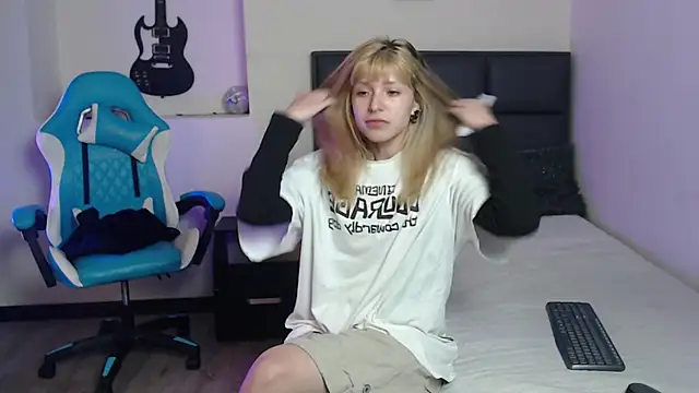 Amnesia  online show from 10.14.25