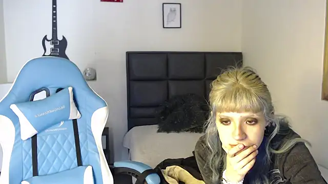 Amnesia  online show from 11.05.25