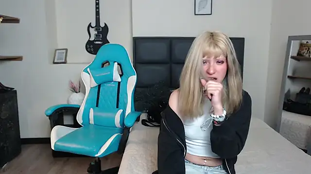 Amnesia  online show from 11.19.25