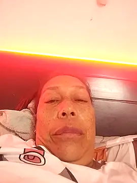 Naomi-Mature online show from 12.15.25