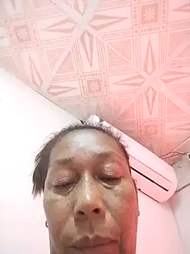 Naomi-Mature online show from 12.23.25