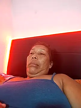 Snapshot of Naomi-Mature chatting on 02.04.26 Naomi-Mature online show from 02.04.26