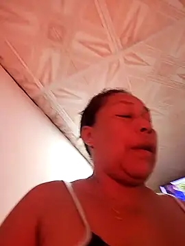 Snapshot of Naomi-Mature chatting on 02.06.26 Naomi-Mature online show from 02.06.26