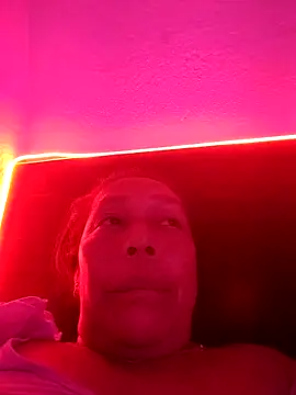 Snapshot of Naomi-Mature chatting on 03.04.26 Naomi-Mature online show from 03.04.26