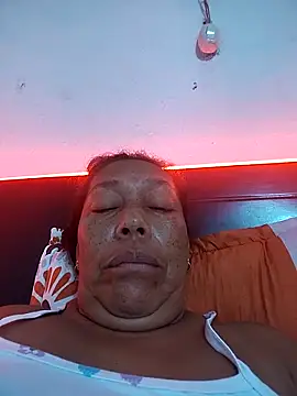 Naomi-Mature online show from 04.27.26