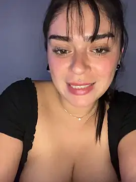 Snapshot of cami_lorena chatting on 05.29.26 cami lorena online show from 05.29.26