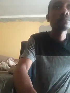 Snapshot of Hidden_African_Fruit chatting on 12.05.25 Hidden African Fruit online show from 12.05.25