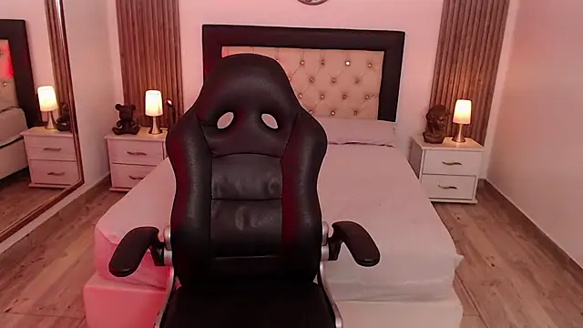 Red kytty6 online show from 10.07.25