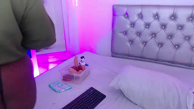 ebony NeighborMoans online show from 10.02.25