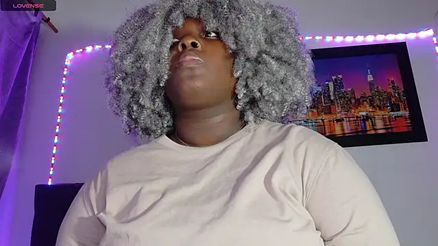 ebony NeighborMoans online show from 04.25.26
