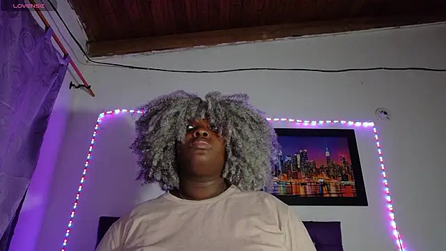 ebony NeighborMoans online show from 04.30.26