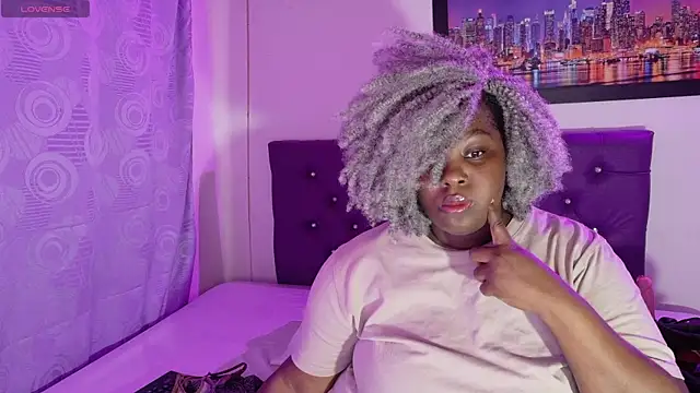 Snapshot of ebony_NeighborMoans chatting on 05.19.26 ebony NeighborMoans online show from 05.19.26