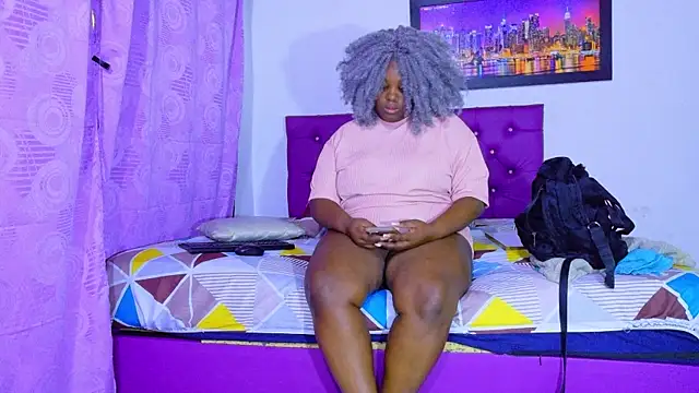 Snapshot of ebony_NeighborMoans chatting on 07.18.26 ebony NeighborMoans online show from 07.18.26
