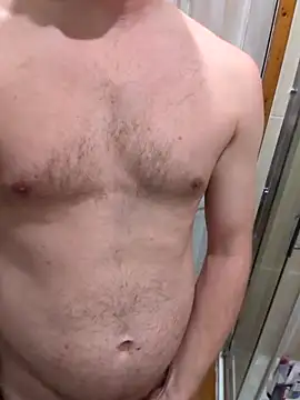 Snapshot of girthyspencer chatting on 03.19.26 girthyspencer online show from 03.19.26