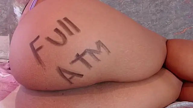 Snapshot of Messy-diana21 chatting on 01.31.26 Messy-diana21 online show from 01.31.26