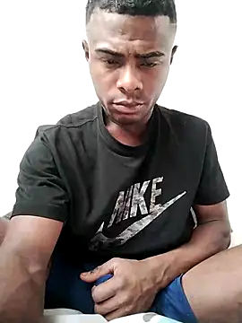 Snapshot of _yefez chatting on 10.16.25 yefez online show from 10.16.25