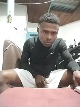 Snapshot of _yefez chatting on 11.22.25 yefez online show from 11.22.25