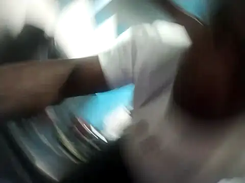 Snapshot of _yefez chatting on 12.21.25 yefez online show from 12.21.25