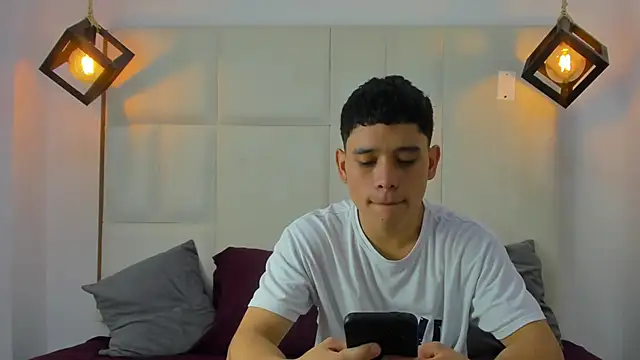 Snapshot of aron_twink66 chatting on 09.12.25 aron twink66 online show from 09.12.25
