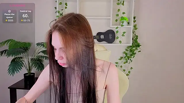 Snapshot of Jennie_Hunter chatting on 12.14.25 Jennie Hunter online show from 12.14.25