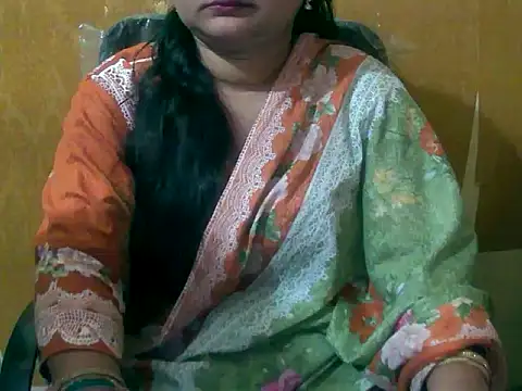 Snapshot of Saniya_K chatting on 09.25.25 Saniya K online show from 09.25.25