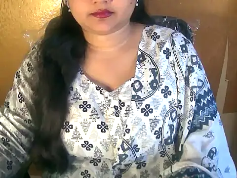 Snapshot of Saniya_K chatting on 10.12.25 Saniya K online show from 10.12.25