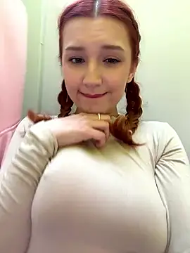 Snapshot of FroggyAnna chatting on 01.12.26 FroggyAnna online show from 01.12.26