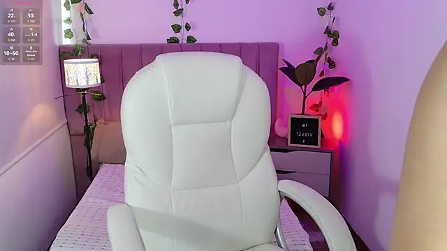 VioletBlacke  online show from 11.06.25