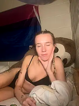 DollBabyy online show from 10.16.25