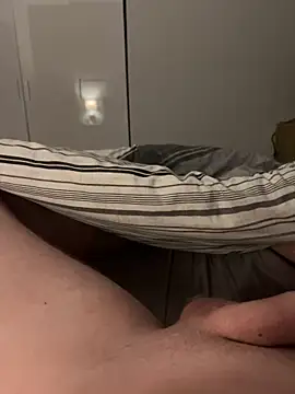 alex110429 online show from 04.19.26