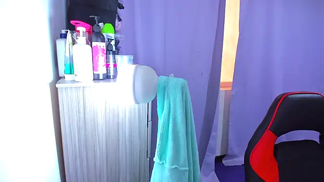 Luna Analya online show from 04.28.26