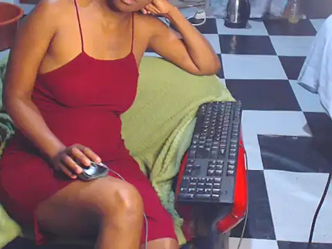 Snapshot of Blackntoxicabe6999 chatting on 12.23.25 Blackntoxicabe6999 online show from 12.23.25