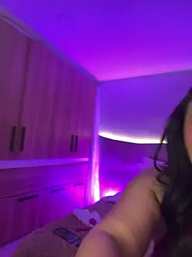 Vicky Saidi online show from 03.04.26