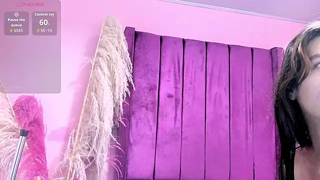 Rihanna hotx online show from 09.12.25