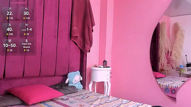 Rihanna hotx online show from 09.13.25