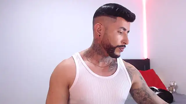 andrea de lucaa online show from 11.12.25