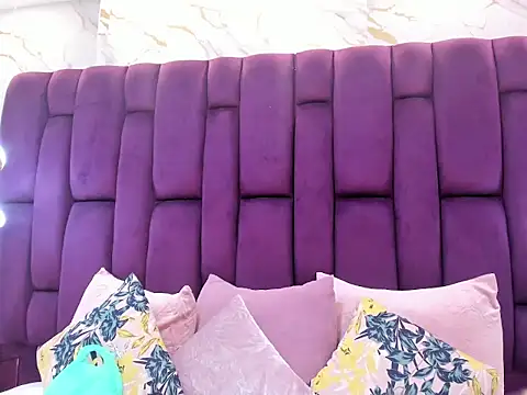 megannherrera online show from 05.04.26