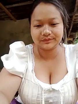 Snapshot of girl-babi chatting on 05.15.26 girl-babi online show from 05.15.26