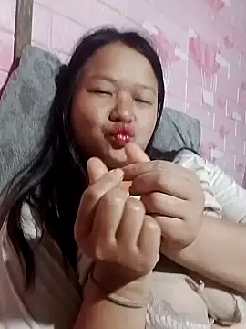 Snapshot of girl-babi chatting on 07.16.26 girl-babi online show from 07.16.26