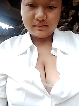 Snapshot of girl-babi chatting on 07.18.26 girl-babi online show from 07.18.26